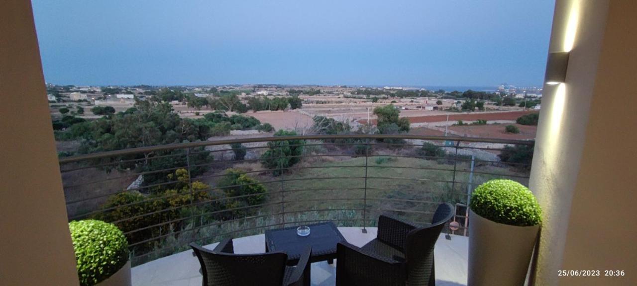 Skyline Court Holiday Apartments Hal Ghaxiak Exterior foto
